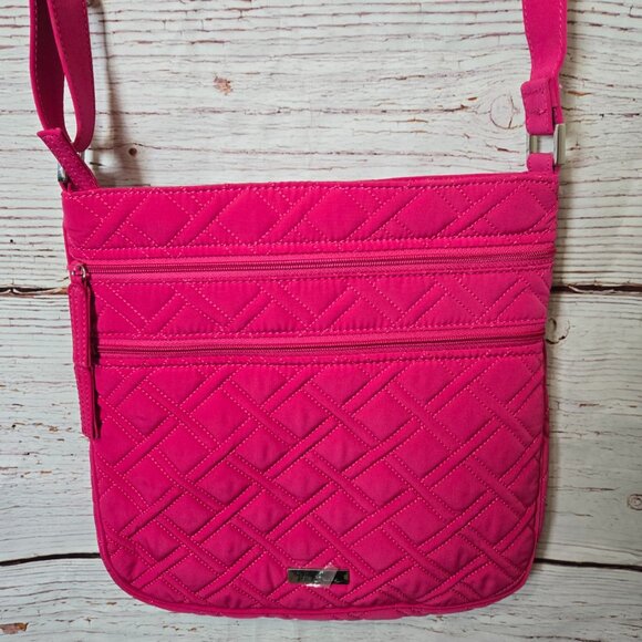 #209 Vera Bradley Triple Zip Hipster – Bright Pink Microfiber NWOT Retired Color - Picture 1 of 4